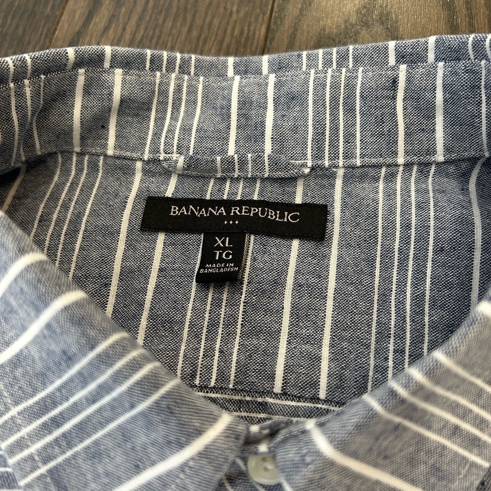 Banana Republic linen shirt - Picture 5 of 5
